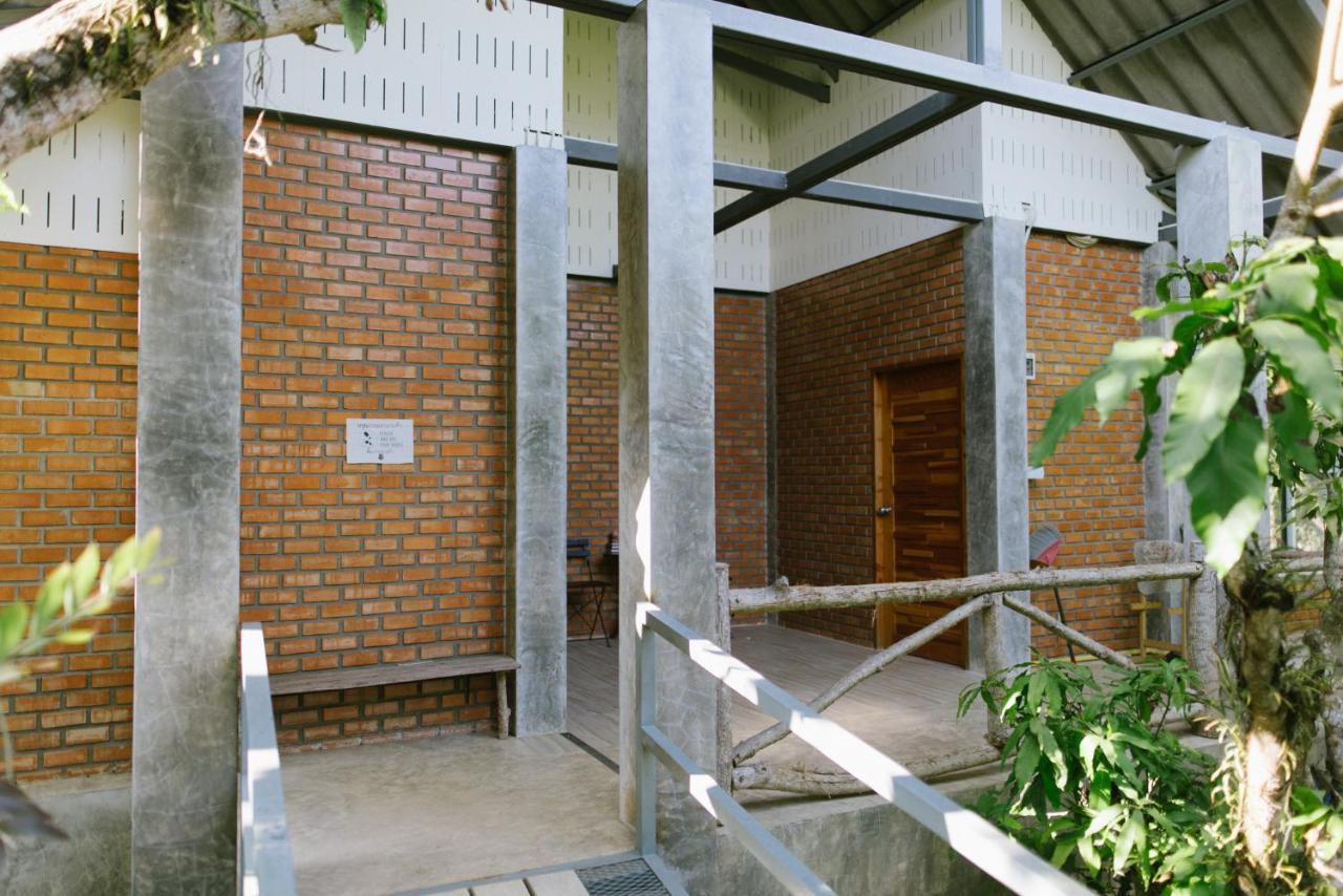 Aum Hum Homestay Fang Екстер'єр фото
